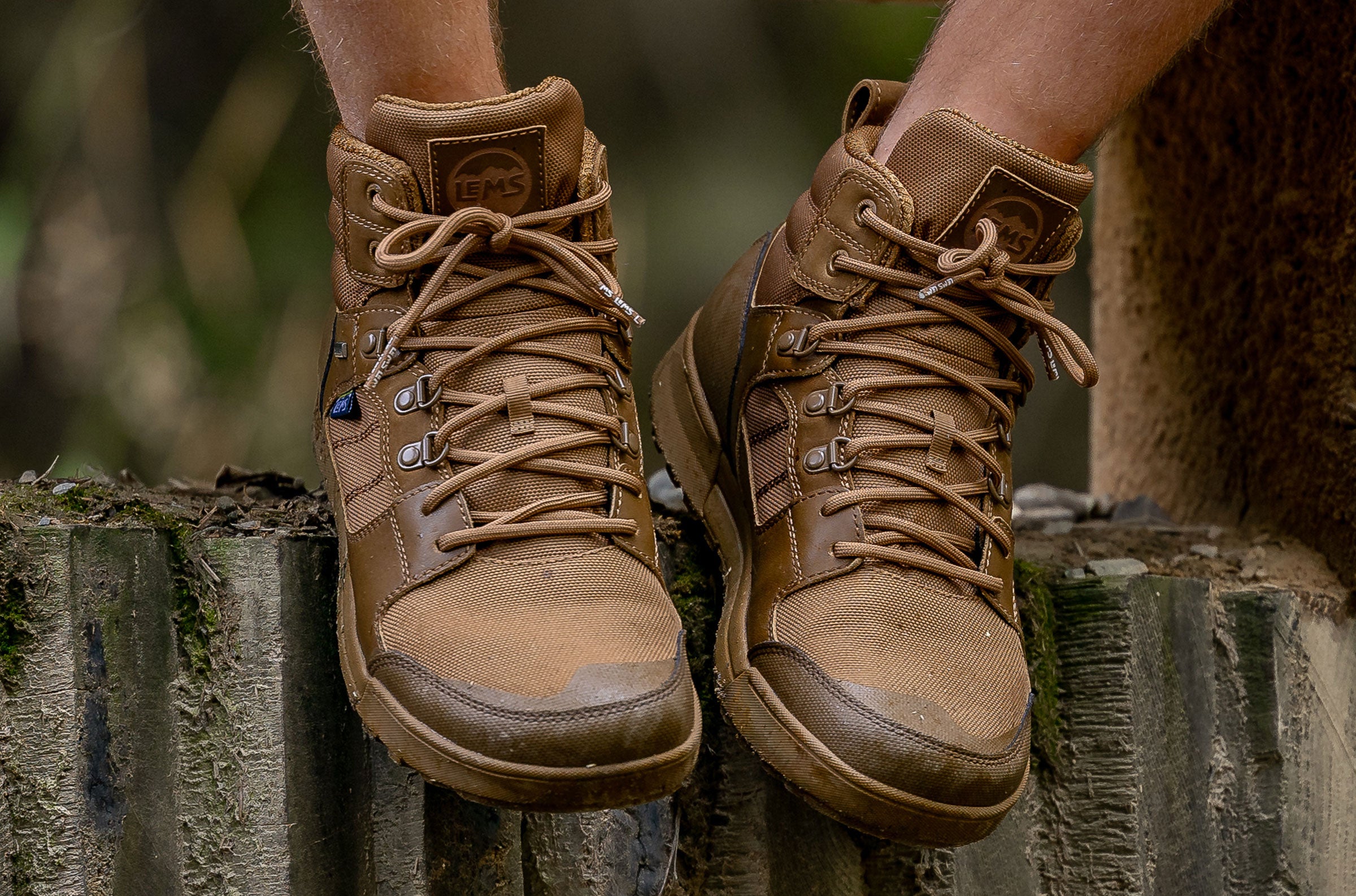 Coyote fashion hiking boots